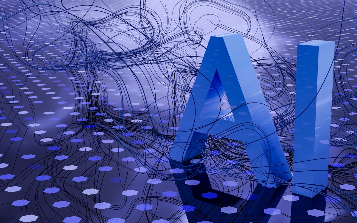 AI Voice בעברית — איך זה באמת עובד מאחורי הקלעים